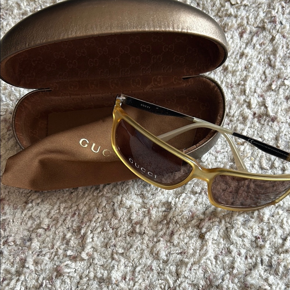 Gucci Women's Gold Sunglasses